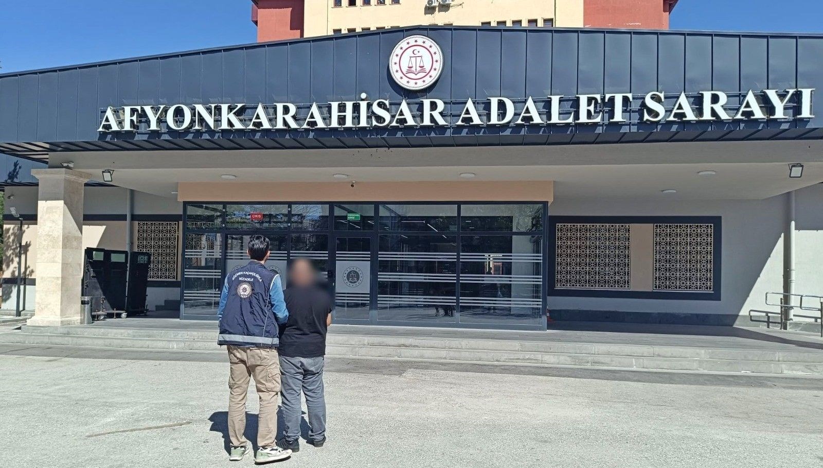 kacak gocmenlerle yakalanan organizator tutuklandi UOttpIR3