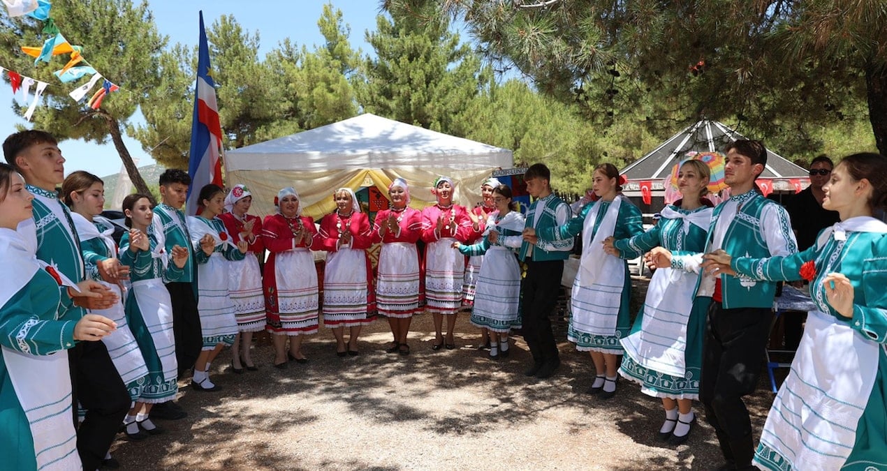 muglada 765 yildir suren gelenek J4wSgOSH