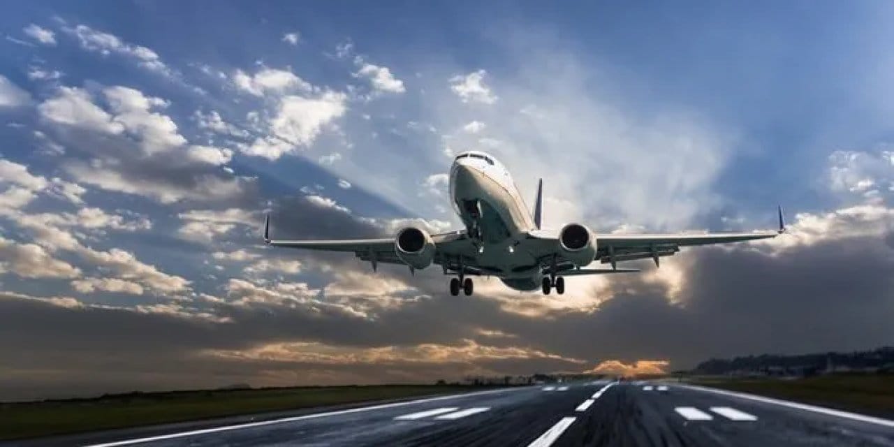 ucusta sigara icen pilot ucagi karistirdi rFJLjBFM