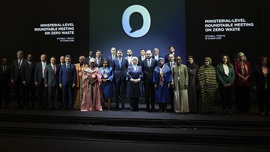 bakan yumakli uluslararasi sifir atik forumunda konustu bB5SkFOH.jpg