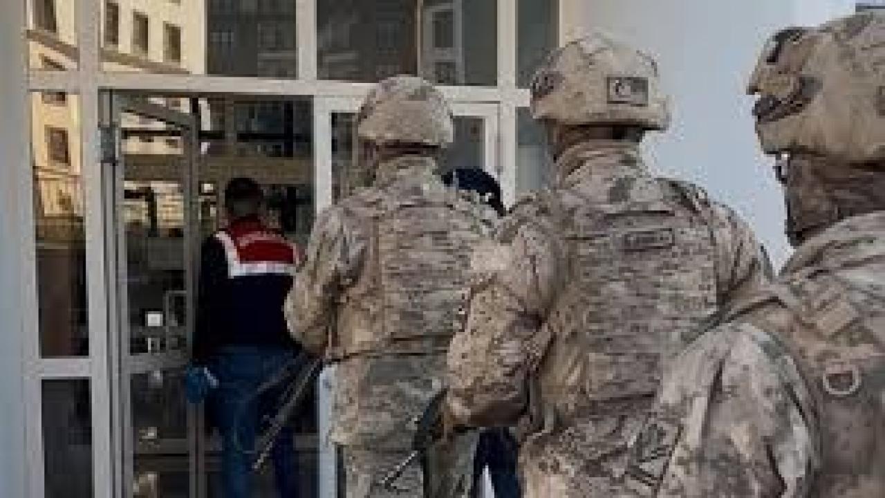 corum merkezli 3 ilde teror operasyonu 2 supheli tutuklandi GvF59Ejd.jpg