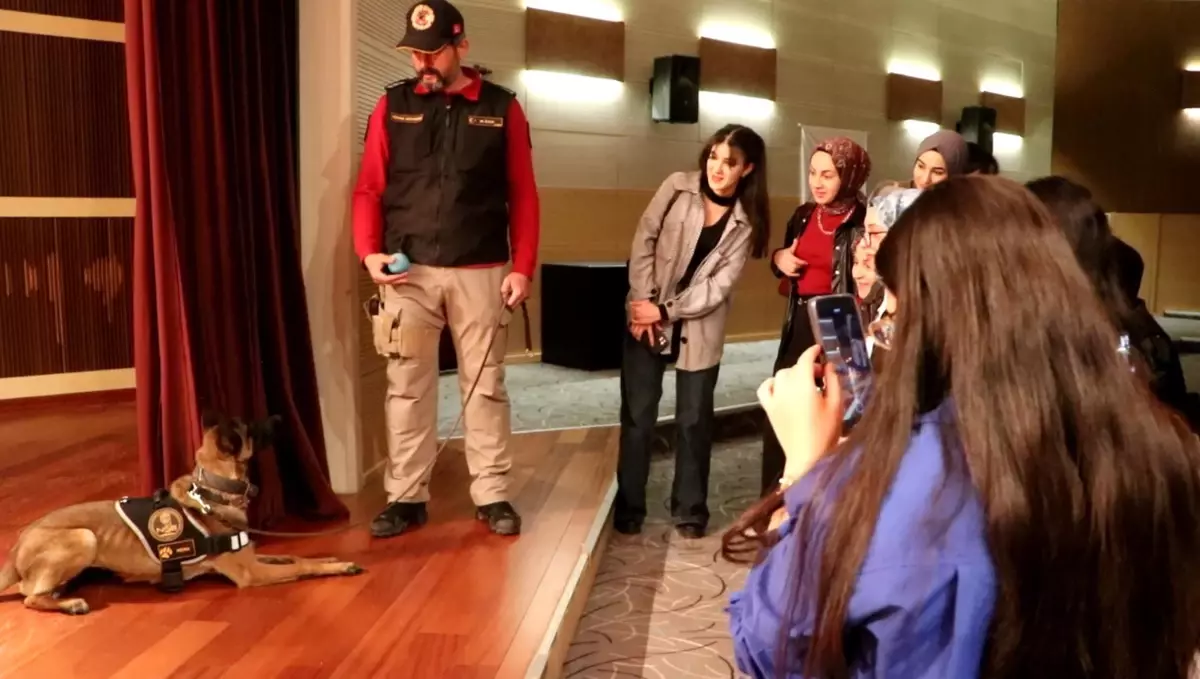 hera uyusturucuya karsi ogrencilerin gozdeleri AxiIGqSv.jpg