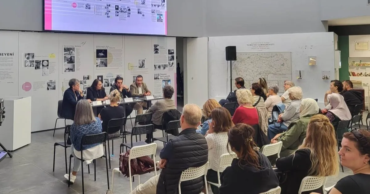 nilufer belediyesinden meme kanserine dikkat ceken etkinlik EGcOZ334